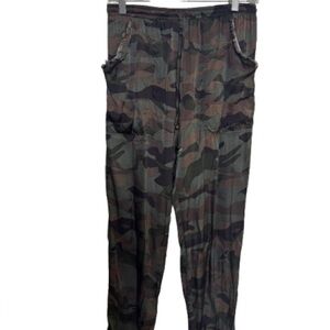 Olivaceous women’s Camouflage Cargo Pants - Olive Green & Black